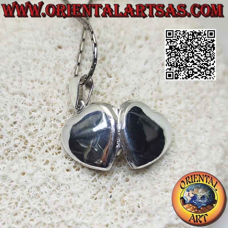 Flat smooth heart-shaped silver photo pendant (17x17)