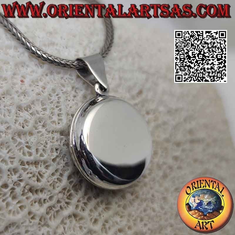 Flat smooth round silver photo pendant with floral engraving on half (Ø 20 mm)