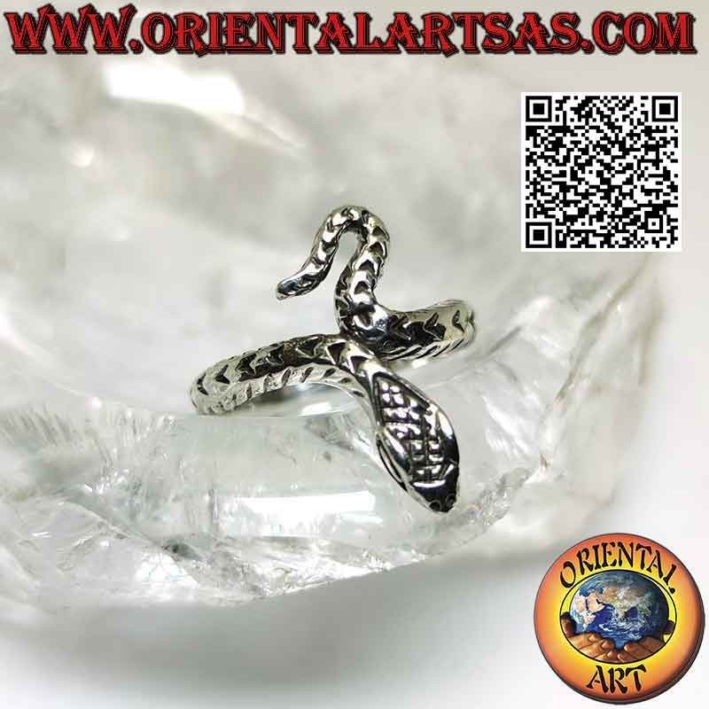 Anello in argento a forma di serpente inciso in movimento sinuoso (un giro)