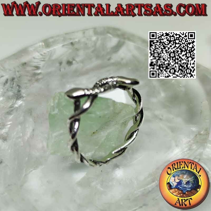 Anello in argento a fascia di due serpenti annodati tra loro in verso opposto