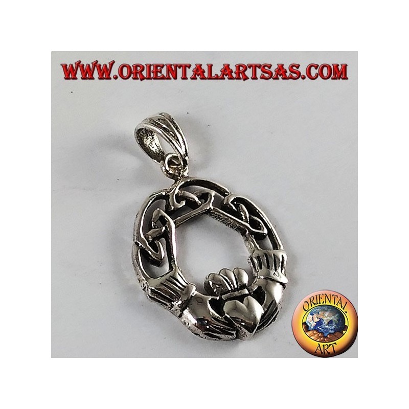 Colgante de plata, Claddagh