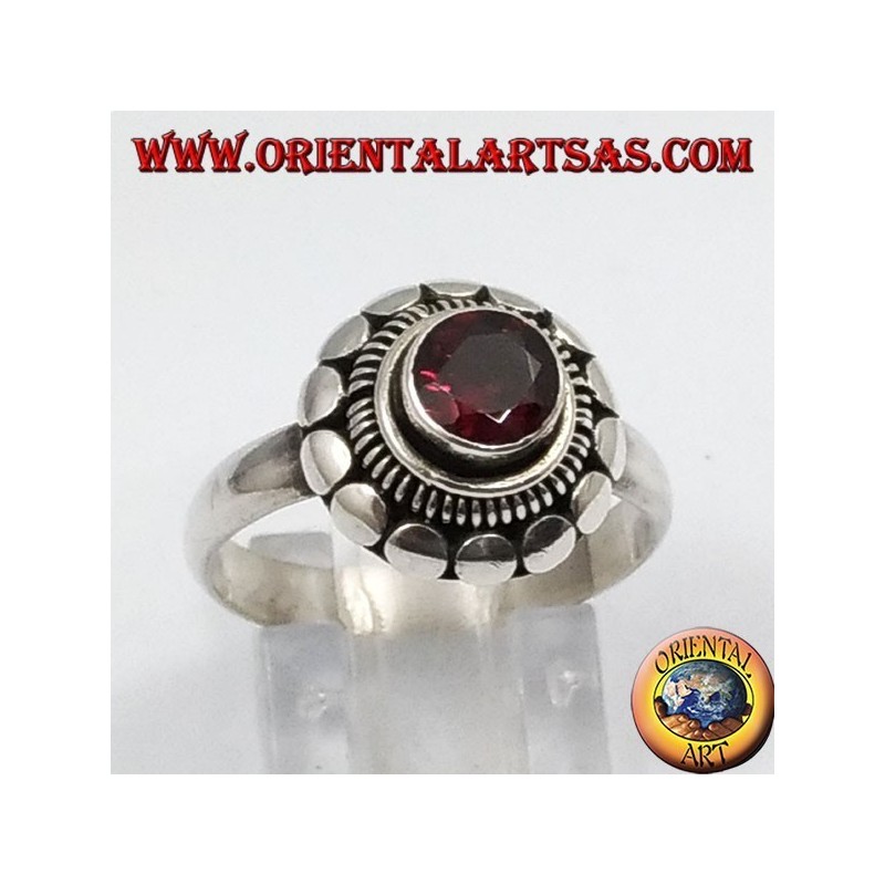 Silber Ring mit rundem facettiertem Natur Granat