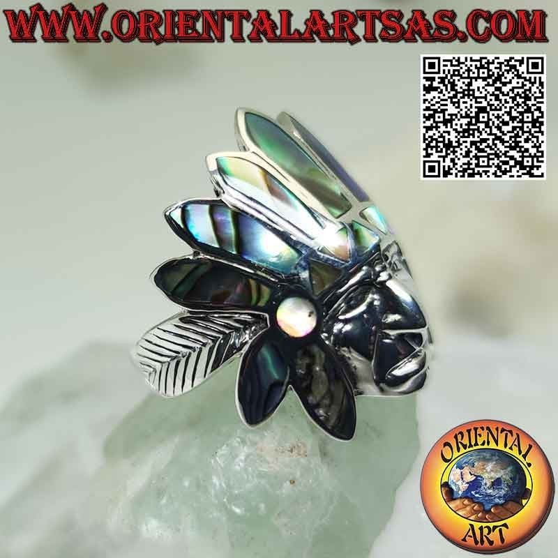 Anillo de plata, cabeza de salvia india nativa americana con tocado de abulón (paua) y rostro liso