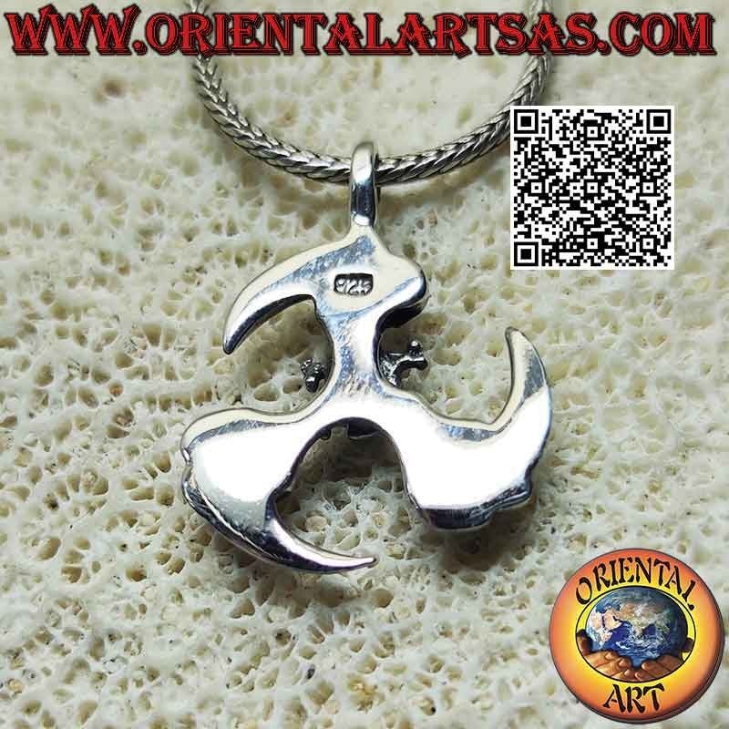 Silver pendant with triple claw of the dragon in circular motion with central skull