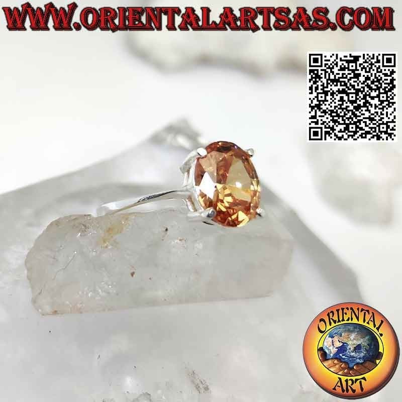 Anello in argento con zircone champagne sfaccettato ovale incastonato su montatura liscia doppia