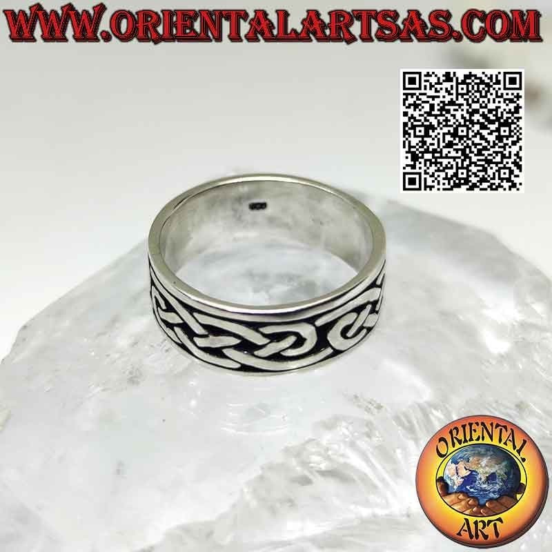Anillo de banda de plata de 8 mm. con infinito tejido celta a menudo grabado