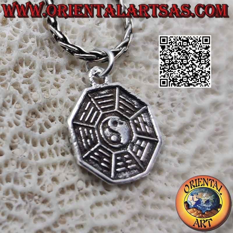 Ciondolo in argento, medaglietta "bagua" o "pakua" (gli otto numeri con yin yang)