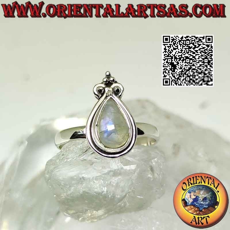 Anello in argento con pietra di luna arcobaleno a goccia e giglio