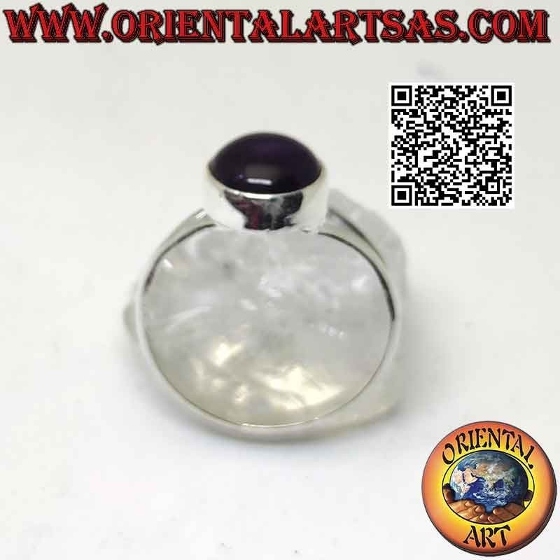 Silberring mit rundem Cabochon-Amethyst auf glatter Fassung