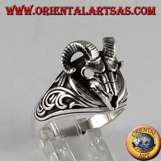 Bague en argent crâne de bélier