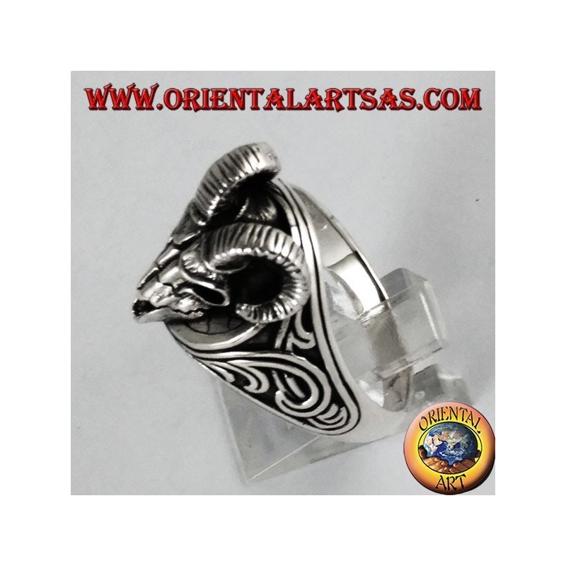 Anillo de plata ramskull
