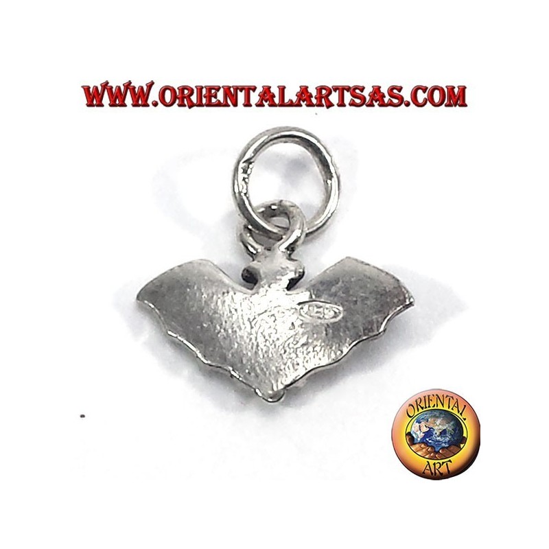 Silver pendant bat with open wings (small)