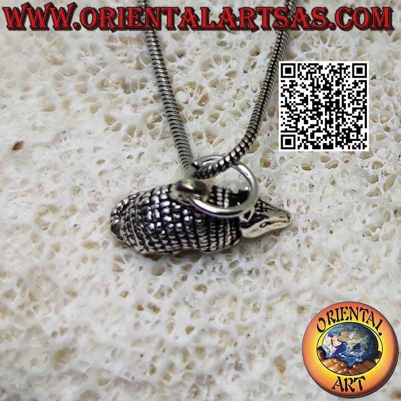 Colgante de plata en forma de Armadillo o Cingulata (tridimensional)