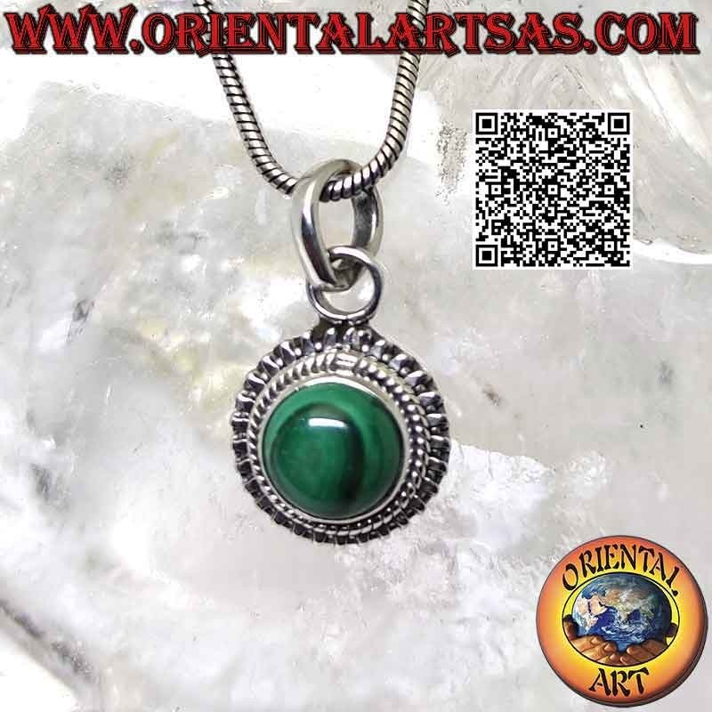 Ciondolo in argento con malachite tonda, intreccio e inserti lisci