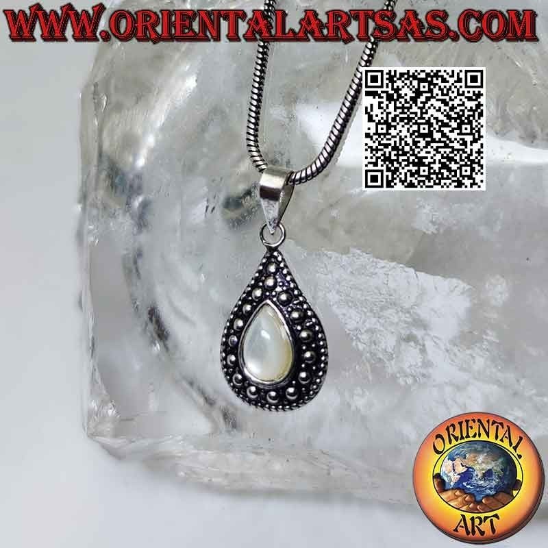 Silver pendant with pear-shaped mother-of-pearl and ball decoration