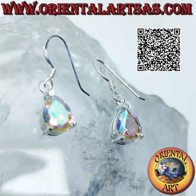 Ohrringe aus 925 ‰ Silber mit regenbogenfacettiertem Zirkon in Tropfenform