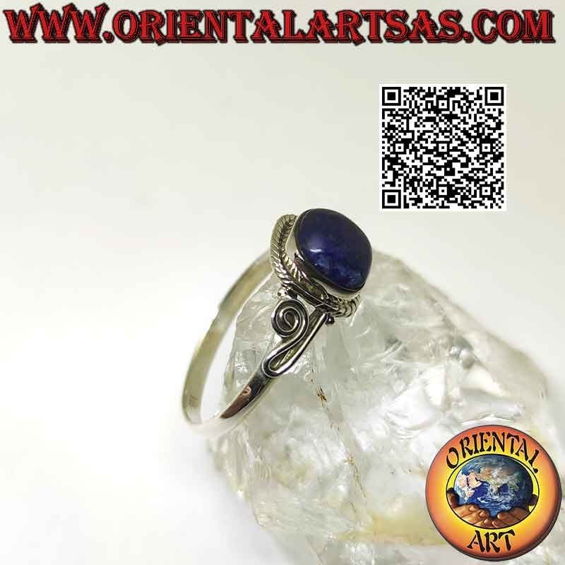 Ring in silver and lapis lazuli surrounded by asymmetrical interweaving and spiral