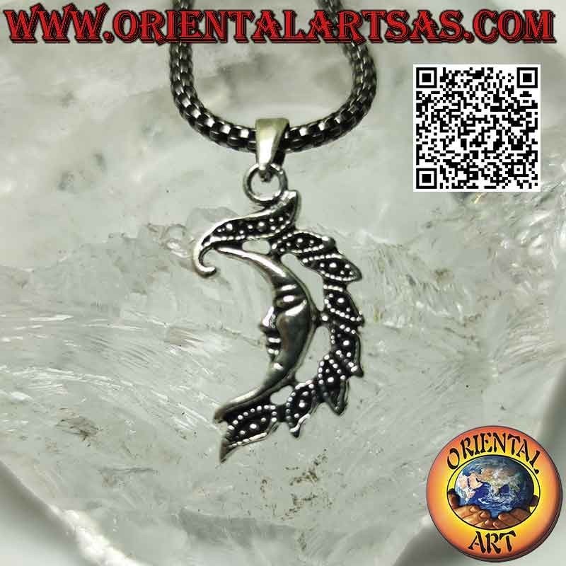 Pendentif en argent, croissant lisse avec visage et crête de feuilles
