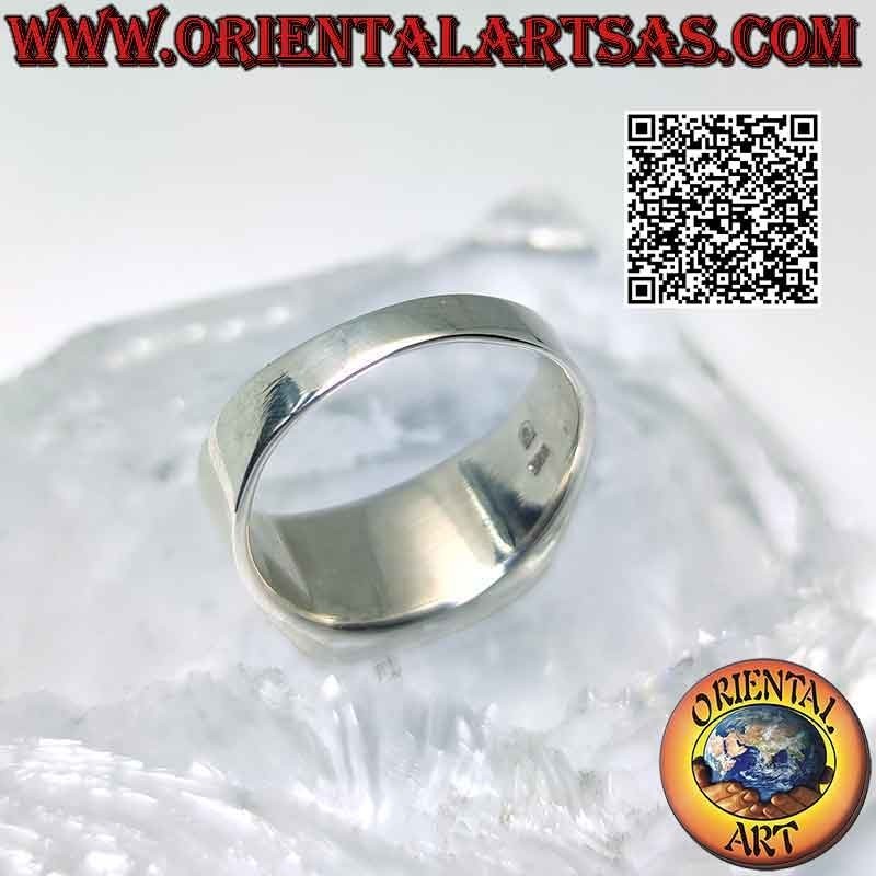 Anillo de plata con turquesa natural de Arizona y triquetra