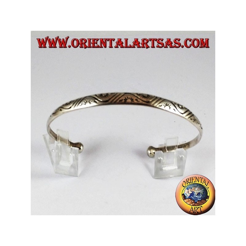 Bracelet en argent rigide avec le soleil estampillé à la main