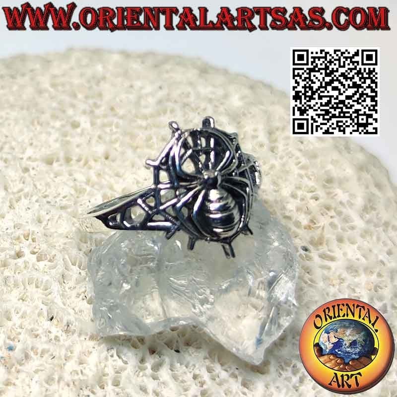 Anello in argento, il ragno di Spider Man su ragnatela