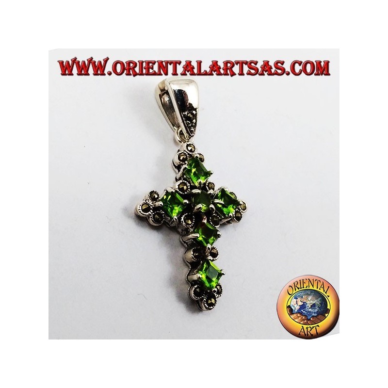 Anhänger, Silber Kreuz und marcassiti mit sechs Peridot