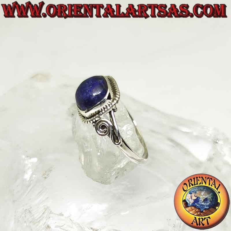 Ring in silver and lapis lazuli surrounded by asymmetrical interweaving and spiral