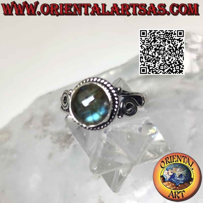 Silver ring with round cabochon labradorite and spirals