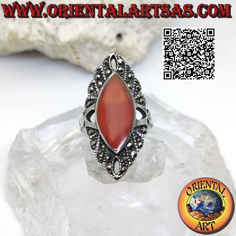 Bague en argent avec cornaline navette marcassite et trous cardinaux