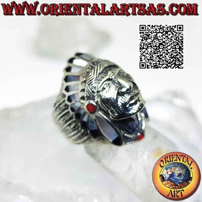 Silberring, indianischer Ureinwohner mit Perlmutt-Kopfschmuck