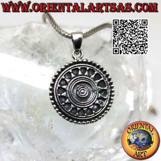 Silberner Anhänger, tibetisches Solar-Mandala mit zentraler Spirale