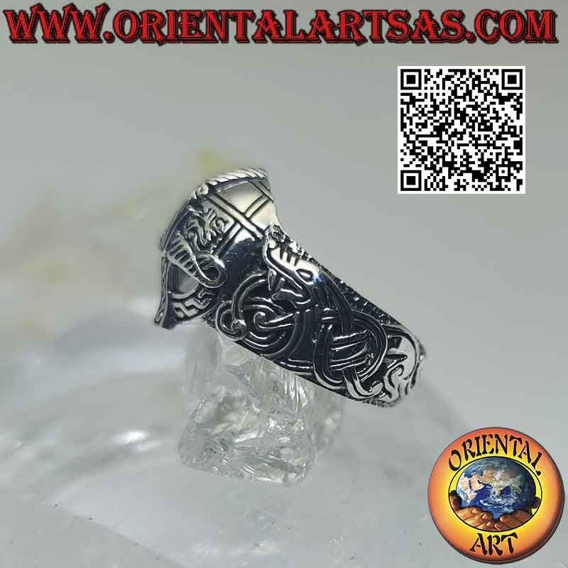 Anello in argento a forma di elmo con incisioni celtiche (piccolo)