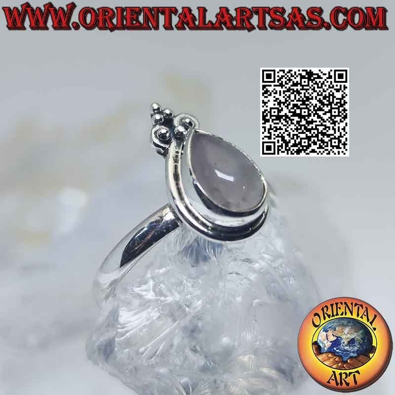 Anello in argento con quarzo rosa a goccia e giglio a corona