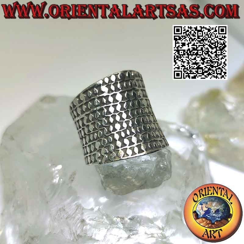 Anillo de plata de banda ancha con tachuelas (Karen)