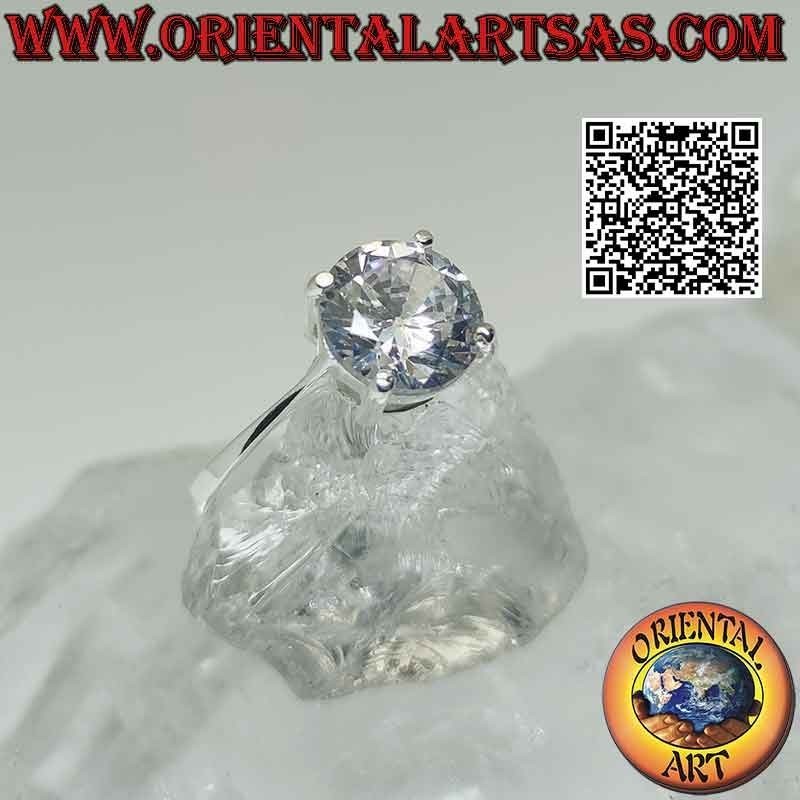 Silver ring with round faceted white zircon (Ø 8 mm)