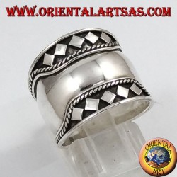 Silver wide band ring, Bali, rhombus