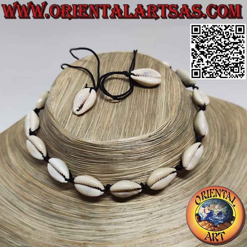 Gargantilla de conchas de cauri (15)