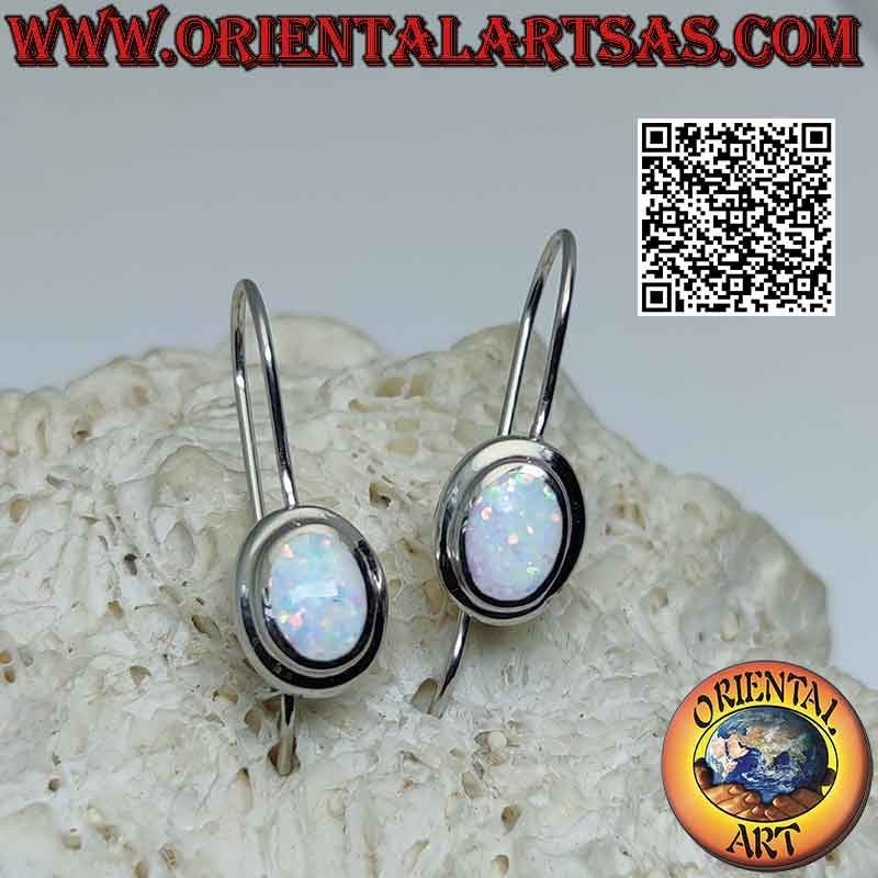 Silberohrringe mit ovalem Harlekin-Opal mit glattem Rand