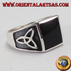 Silver ring with square onyx and tyrone knot