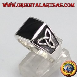 Silver ring with square onyx and tyrone knot