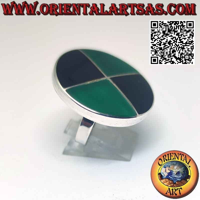 Bague en argent bouclier rond avec des tranches d'agate verte et d'onyx