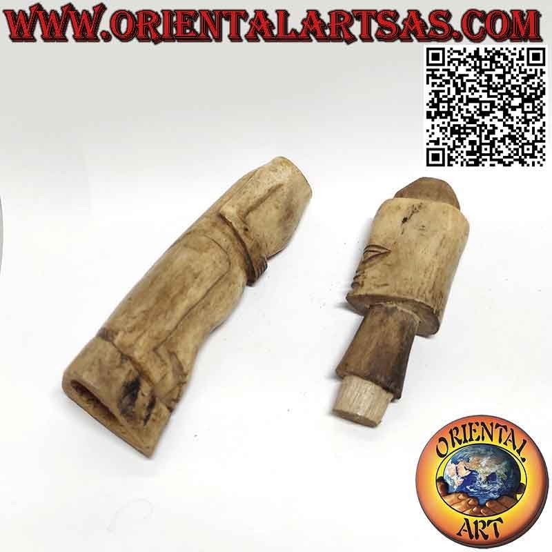 Primitive Skulptur eines Eingeborenen mit Geheimfach aus Knochen (25cm)