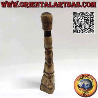 Sculpture primitive couple indigène avec compartiment secret en os (22 cm)