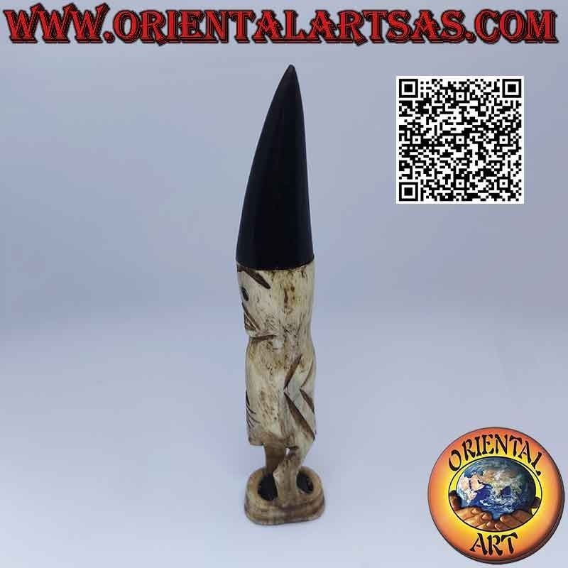 Escultura primitiva de nativo en hueso y cuerno de búfalo (16 cm)