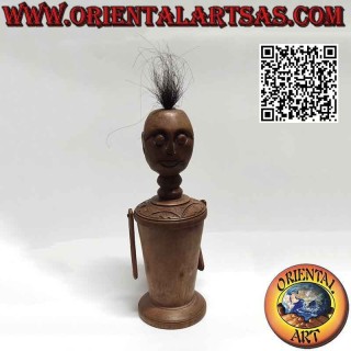 Primitive Kastenskulptur eines indigenen Mannes aus Papua-Neuguinea (24 cm)