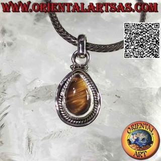 Ciondolo in argento con occhio di tigre a goccia cabochon contornato da intreccio e riga liscia