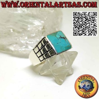 Bague en argent avec turquoise naturelle rectangulaire et carrés sur les côtés