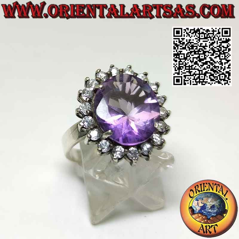 925‰ Silver ring with a splendid natural oval amethyst surrounded by round zircons