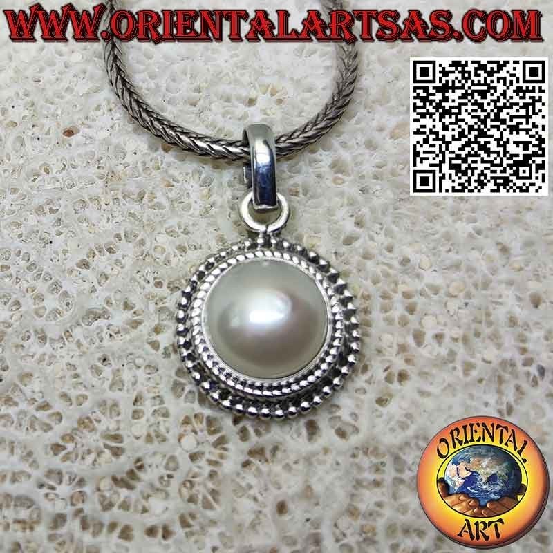 Colgante de plata con perla rodeada de doble tejido y microesferas