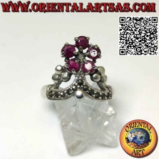 Bague couronne en argent avec 5 rubis naturels ronds et marcassite